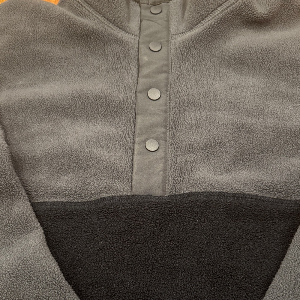 Sweater - Picture 2 of 4